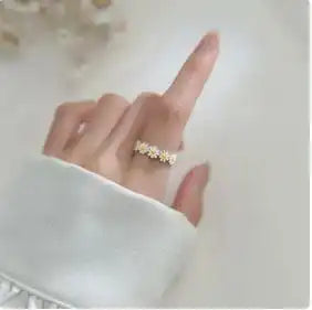 Y2K Flower Ring